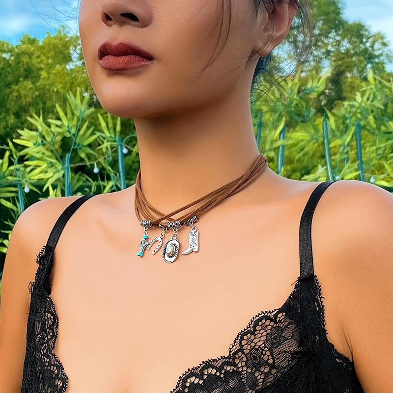 Colar Feminino Delicado e Luxuoso