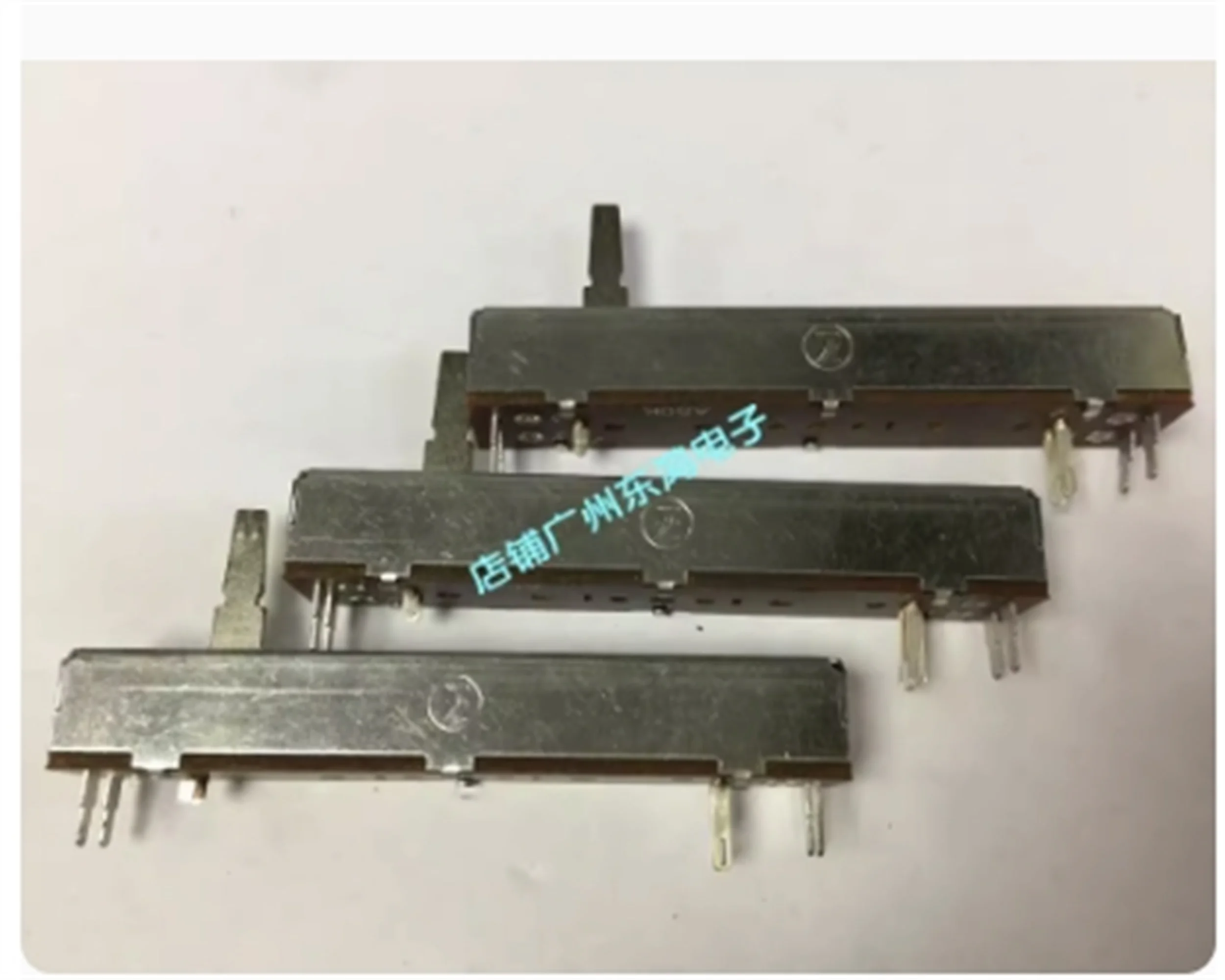 1 PCS Taiwan Puyao F mixer sliding potentiometer SL45G 7.3cm dual A50Kx2 shaft length 15mm
