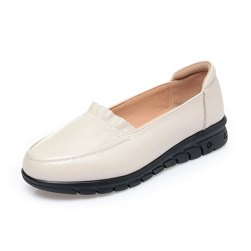 

2022 New Top Soft Cowhide Spring Autumn Shoes Women Flats Shoes Soft Sole Non-slip Mother Shoes Casual Shoes Large Size 43