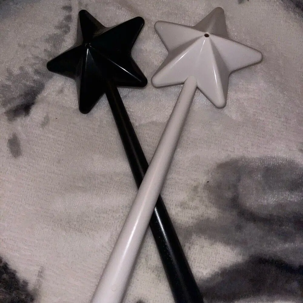 Star Salt And Pepper Shakers Refillable Magic Star Magic Wand Spice  Dispenser Crusher Set Kitchen And Dining Grilling Supplies - AliExpress