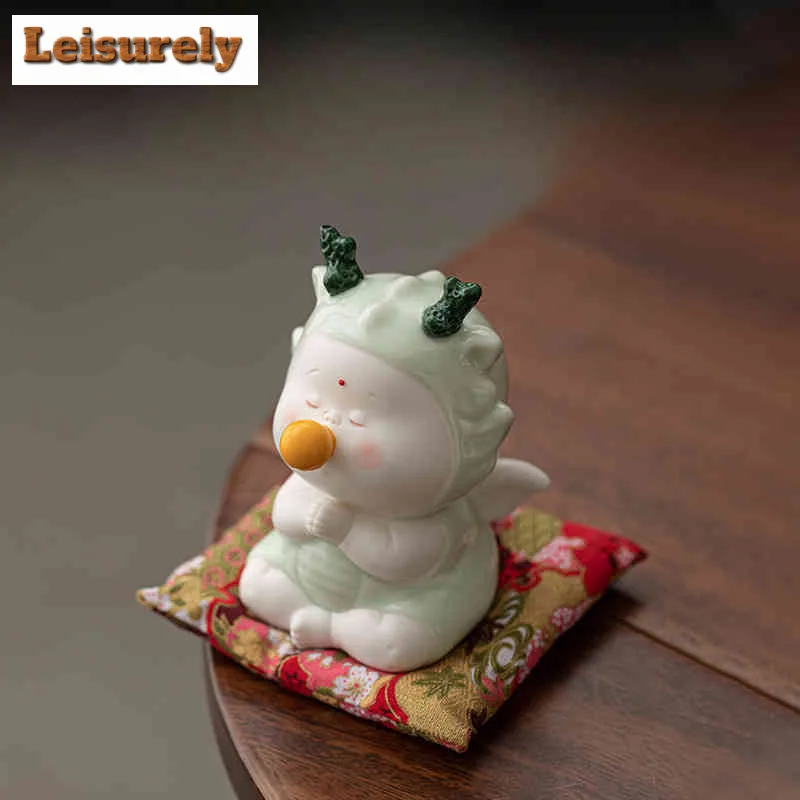 Meditation Dragon With Gold-stamped Fabric Cushion Tea Pet Traditional Tea Games Tea Figurine Play Toys Tea Statue Ornaments