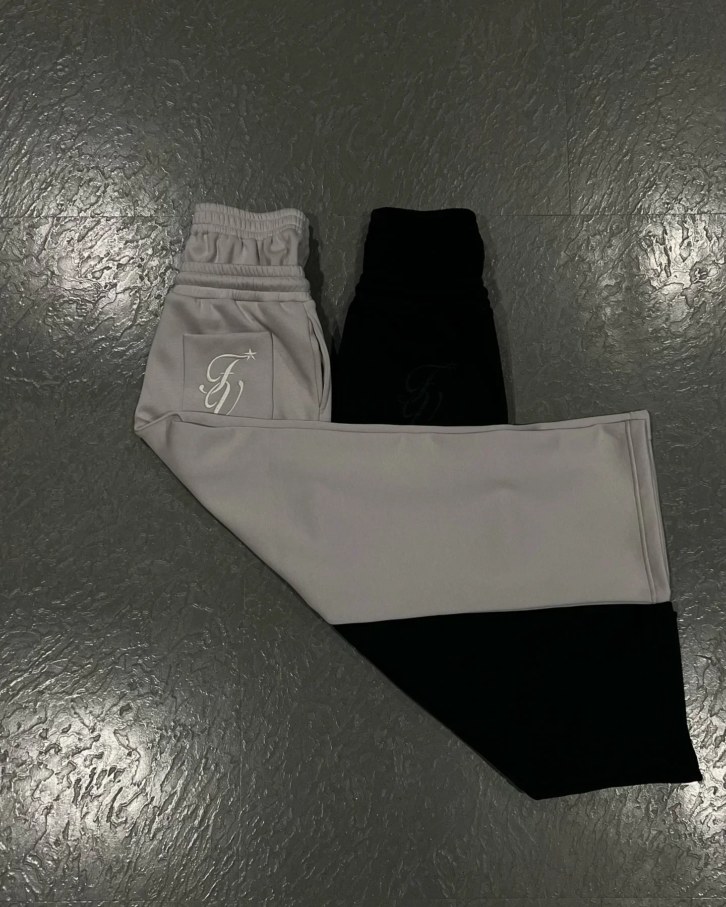 Harajuku Loose Double Waisted Sweatpants Y2K American Solid Color Letter Embroidery Casual Pants Hip Hop Drawstring Waist Jogger 3