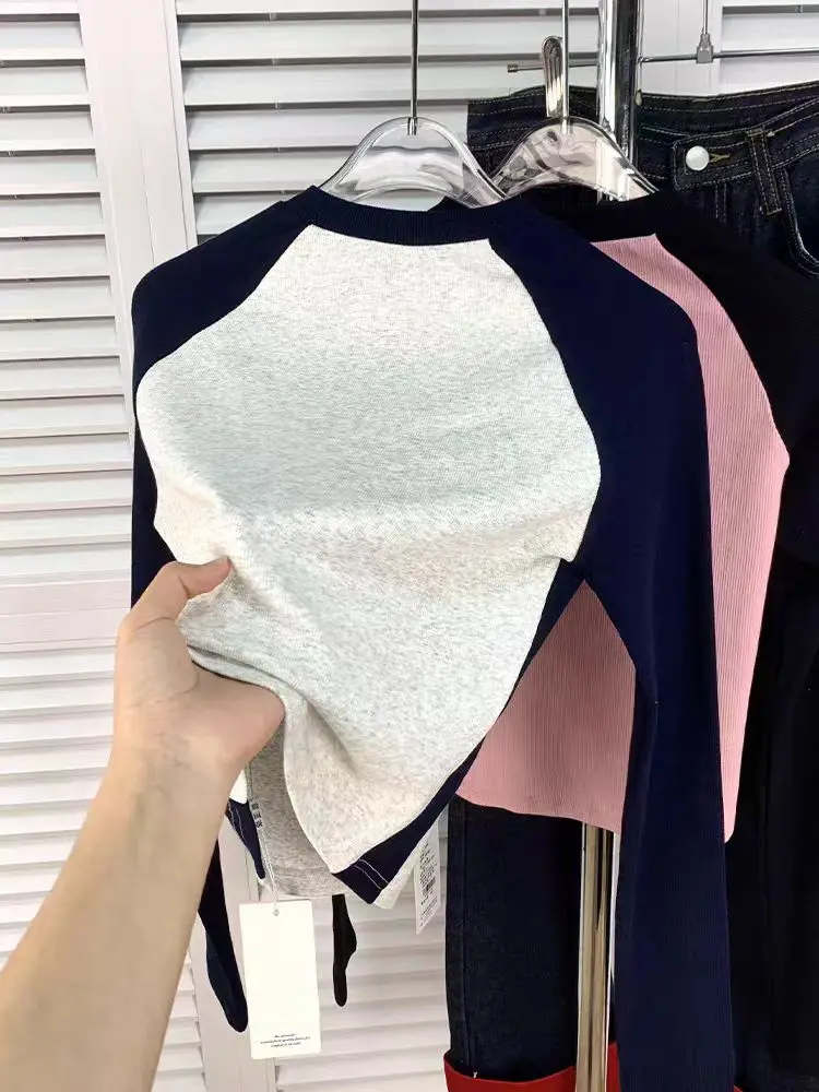 Golf Top Detail View 3