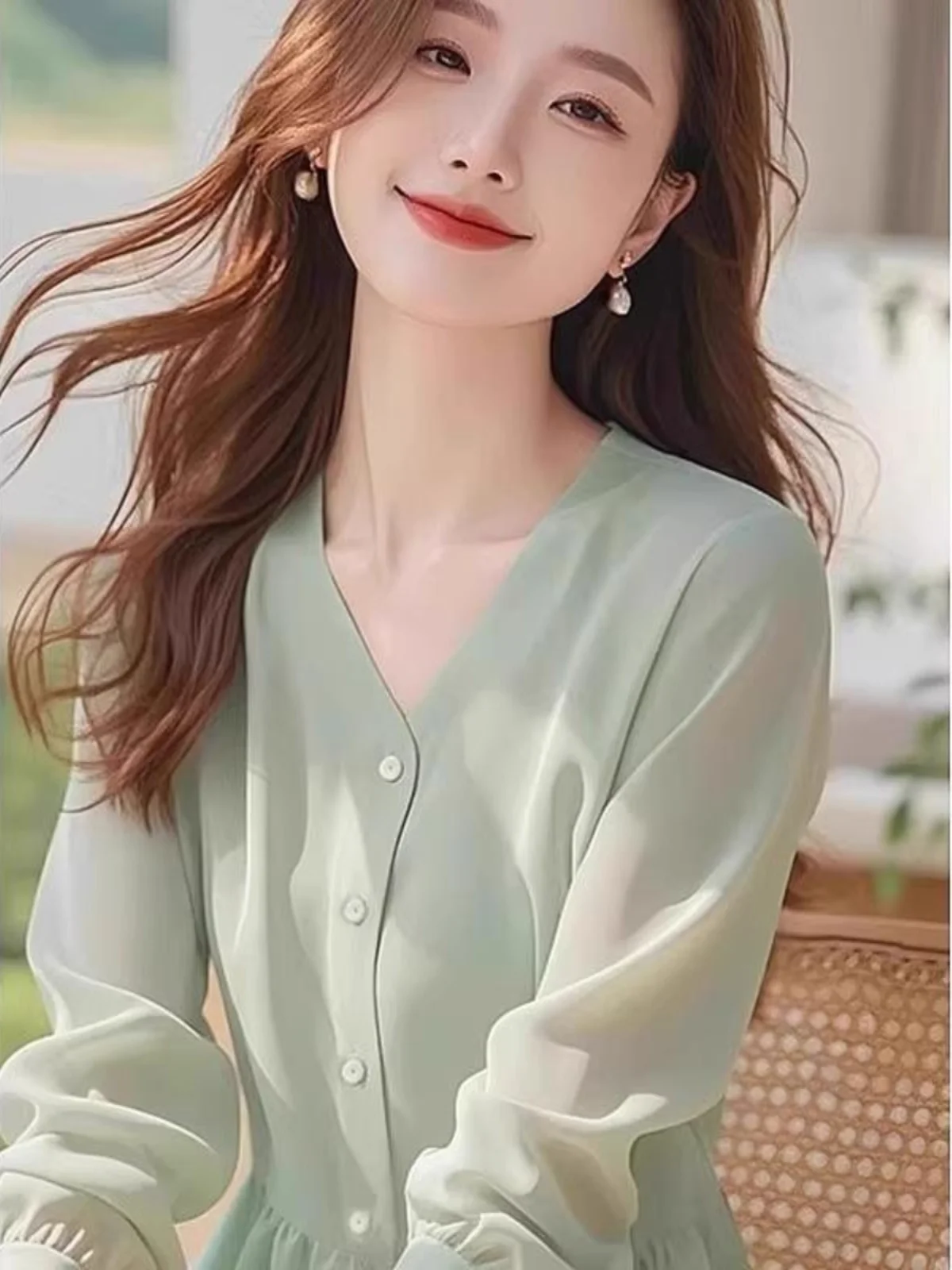 Sli een irt Women's Ele Cover-Up Spring 2026 New Faion High-End Korean Sle V-Ne Long Sve Casual irt