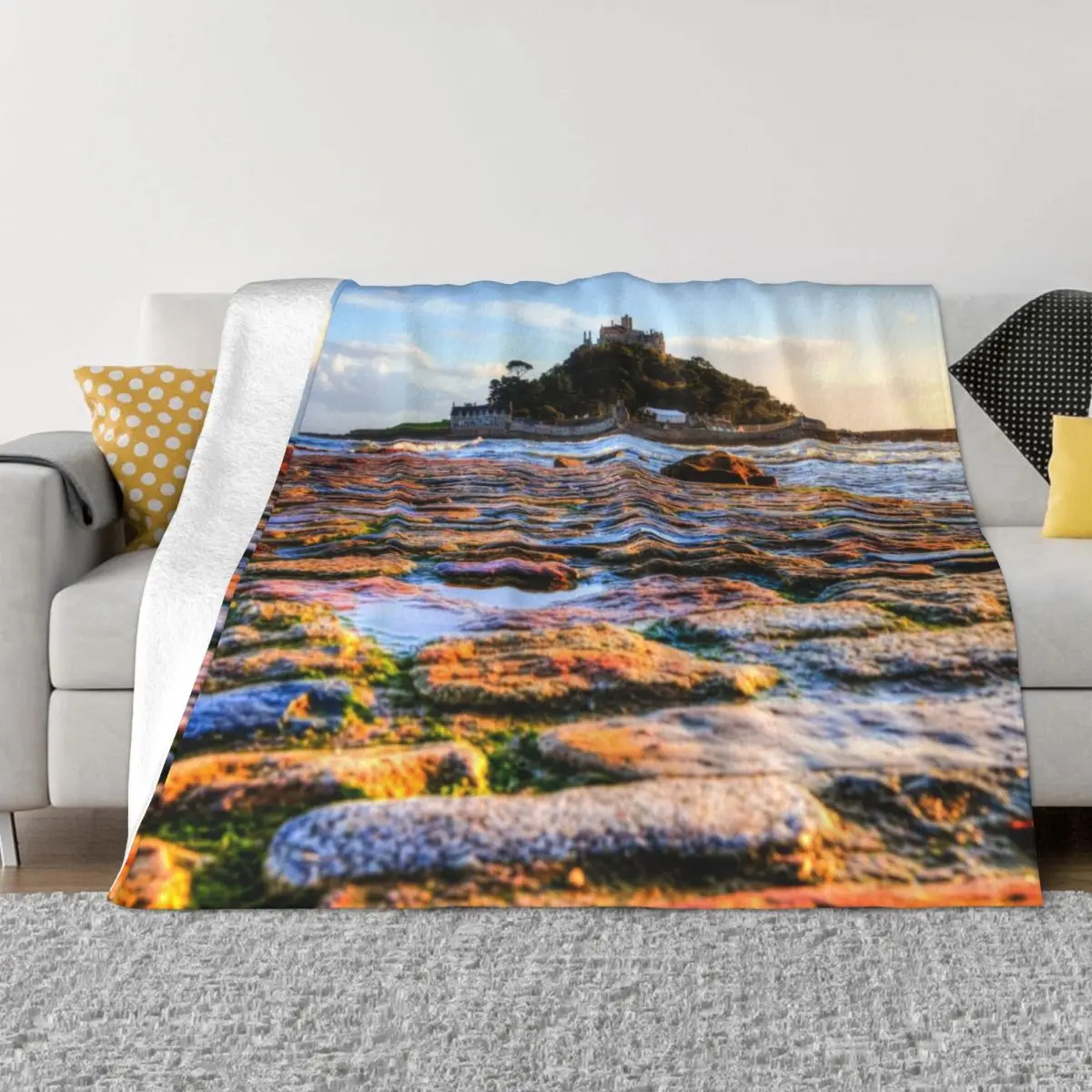 

St Michael's Mount And Causeway, Marazion, Cornwall Throw Blanket Flannel Fabric warm for winter Blankets