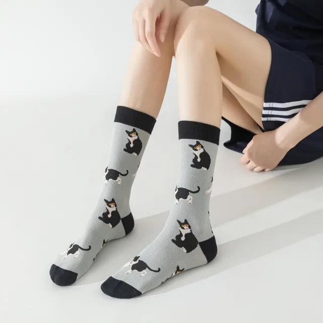 5 Pairs Women's Cute Cat Mid-Tube Cotton Knitted Fashion Socks Cartoon Street Snap Jacquard Design for Casual Wear 2