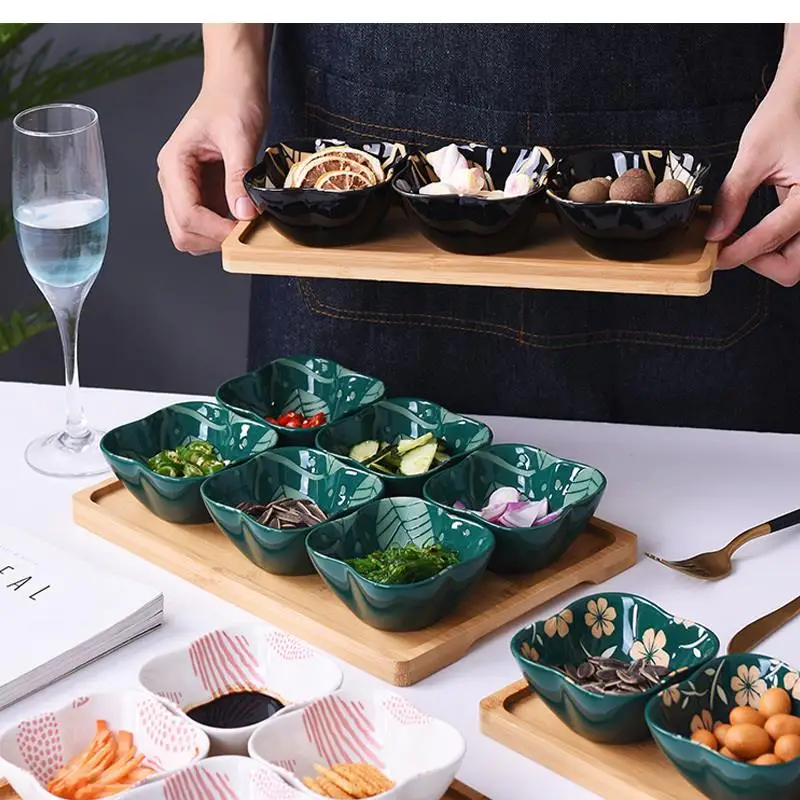 Elegant Ceramic Snack Platter with Wooden Base – Stylish Living Room Serving Dish for Fruit, Candy, and More