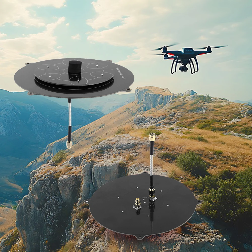 Antenne directionnelle 5.8GHz 14dBi triple patch pour drone FPV, vue de face montrant les trois patchs circulaires.