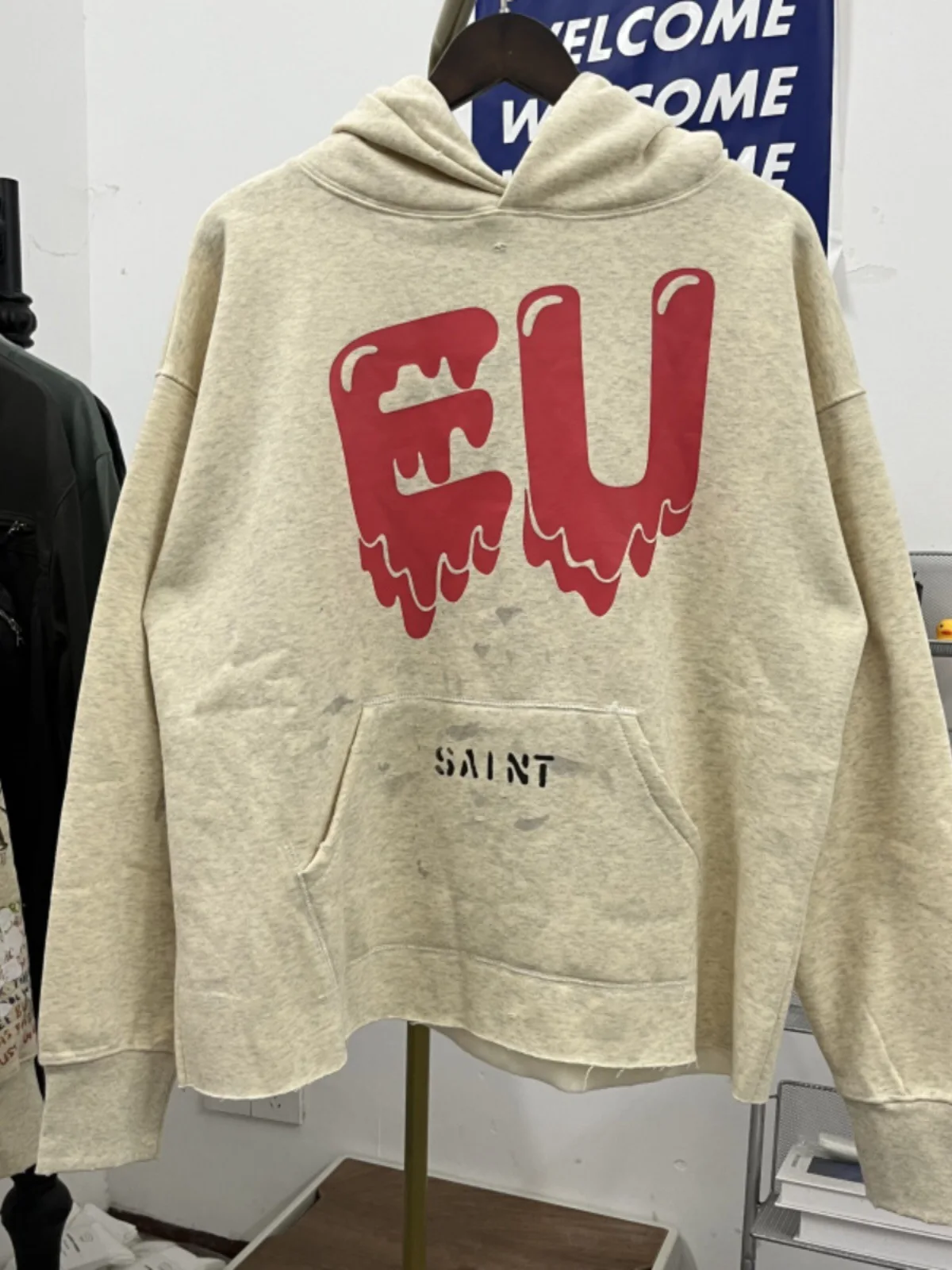 

Red Heart print hoodie