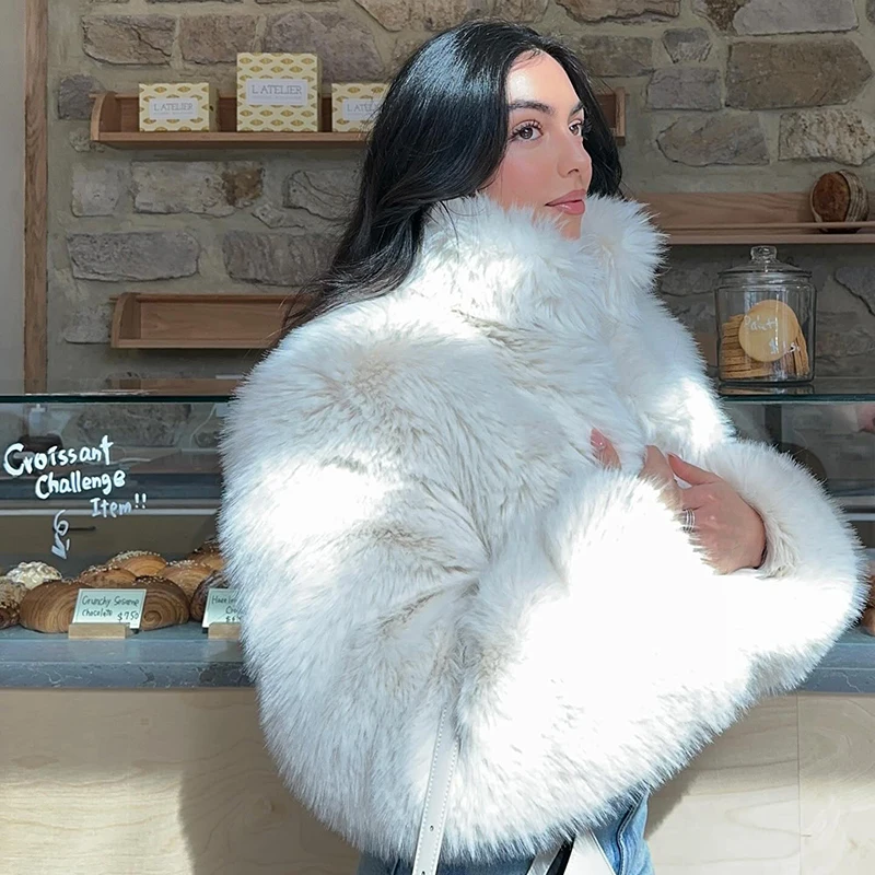 Brand Iconic Fashion Kendall Jenner Snow White Fox Fur Jacket Women Winter Fluffy Warm Faux Fur Coat Girls Streetwear