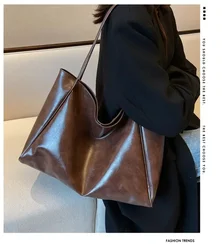 Stylish Women's Tote Bag - Large Capacity Soft PU Leather Shoulder & Crossbody Bag (Coffee)