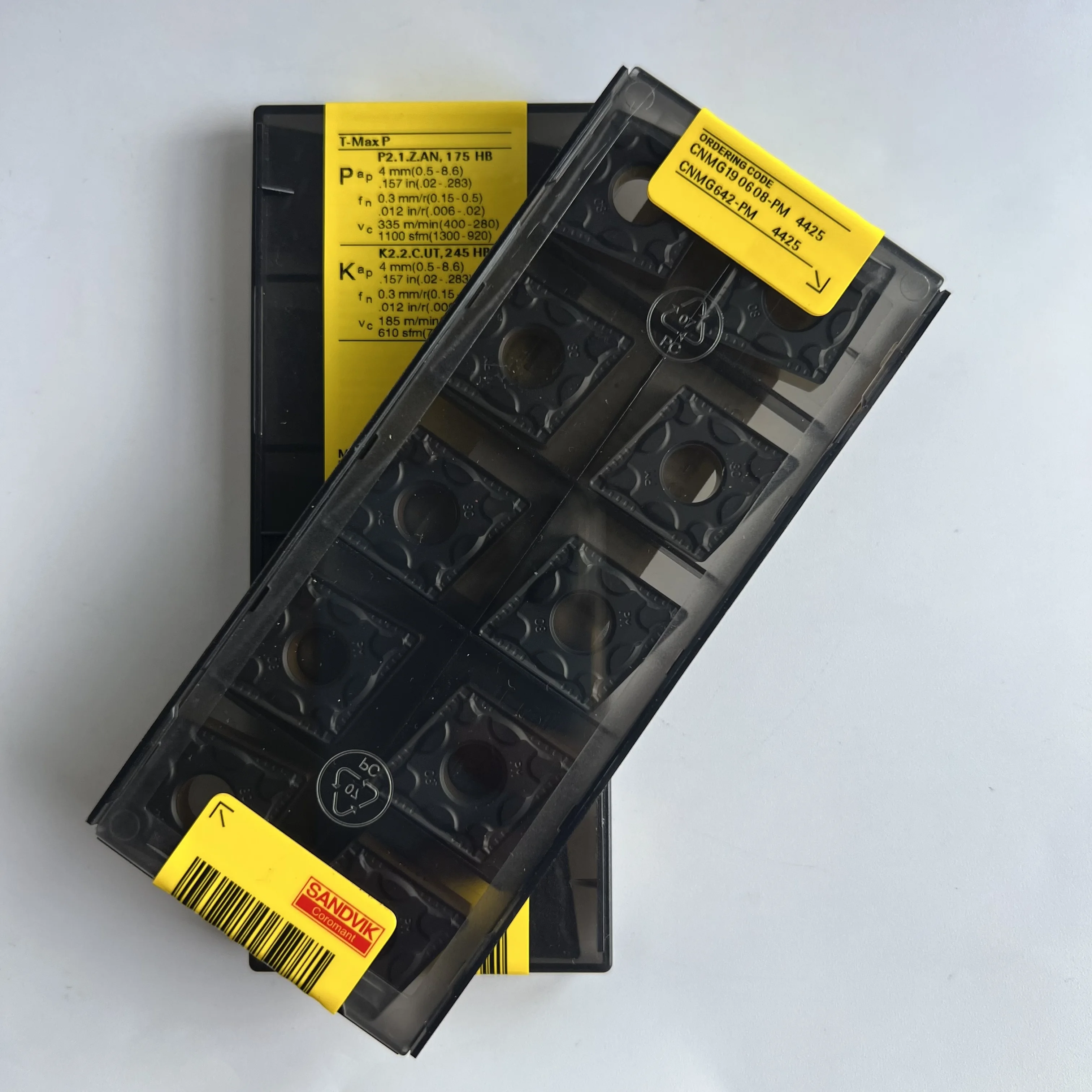 

CNMG190608-PM 4425 CNC Blade