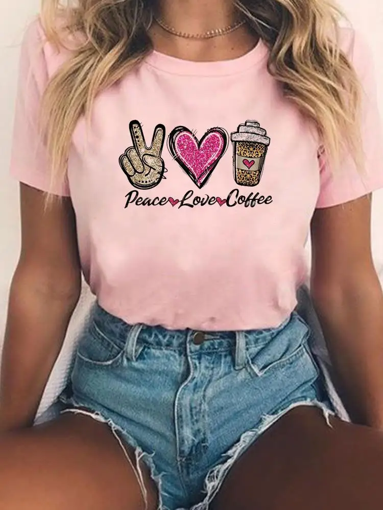 

Женские футболки в стиле 90-х с принтом Love Heart Coffee, женская модная одежда, футболка с графическим рисунком, повседневная женская футболка с коротким рукавом