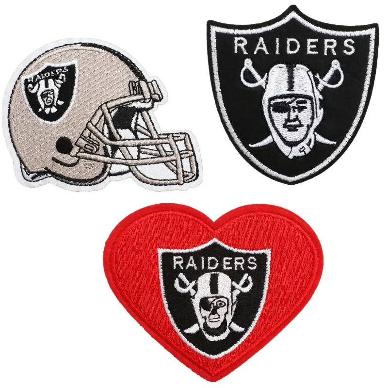 pezzi di toppe ricamate a forma di cuore per casco con logo