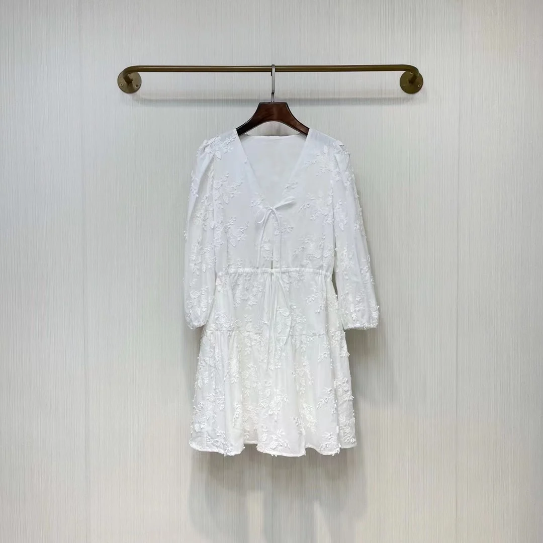

2023 Autumn/Winter Fashion New Women's Clothing Flower Embroidered Dress 0905