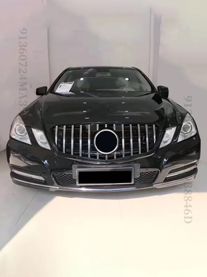 GRIGLIA PARAURTI PER MERCEDES CLASSE C 4P AMG POST DX NERA DAL 2014 AL