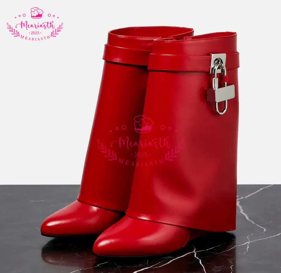 

2023 Lock lock Decor leather Boots Women's Wedge Boots Black Fold Knee High Heel Boots Padlock Women's Over size 44 Shoes Women