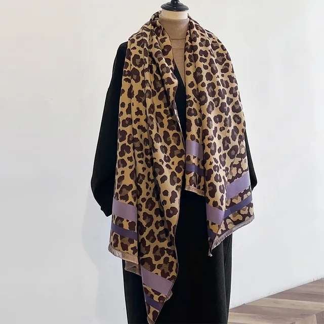 Nuove sciarpe jacquard in cashmere double-face leopardo invernale di lusso Sciarpe di Pashmina in lana da donna di alta qualità addensare scialle avvolgente 4