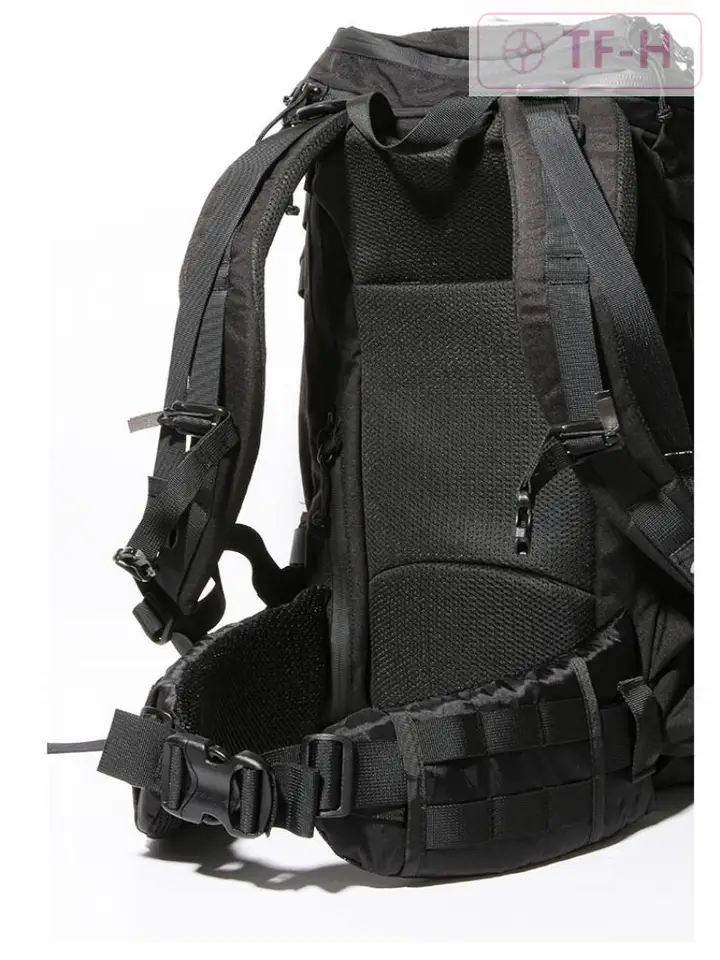 タクティカルバックパック,ショルダーストラップ