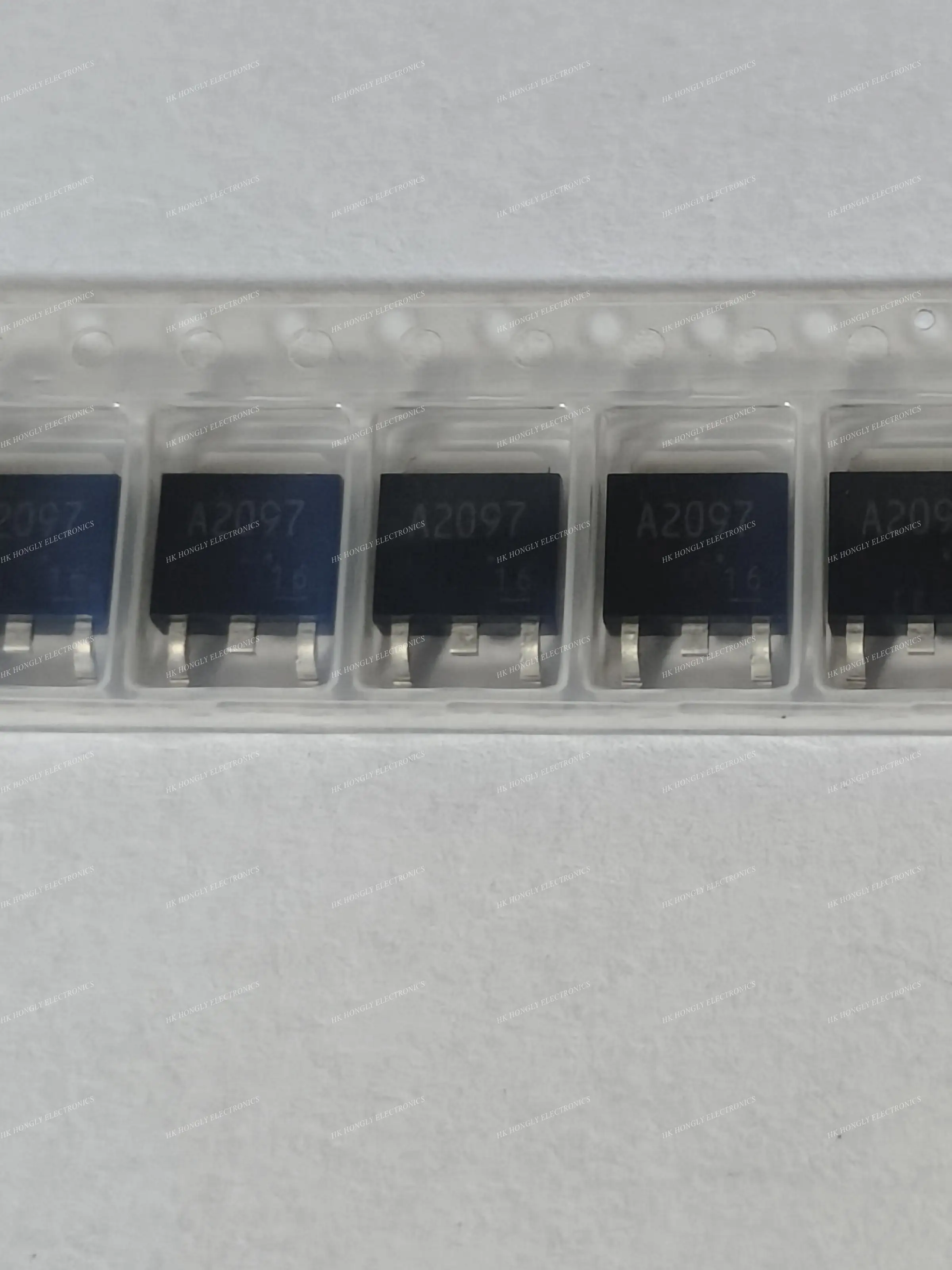 10PCS A2097 2SA2097 TO-252 새로운 트랜지스터