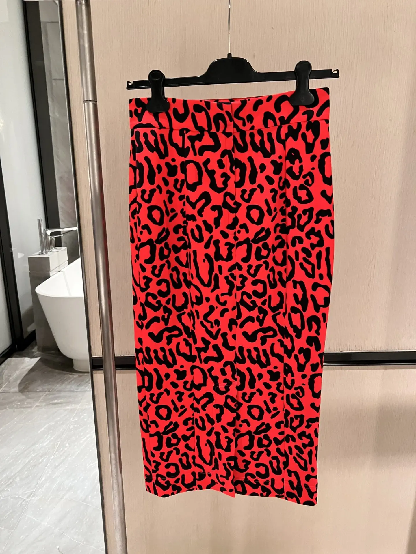 

2023 Spring and Summer New Classic Red Leopard Print Skirt Sicily High Quality Sexy Luxury Brands Famous