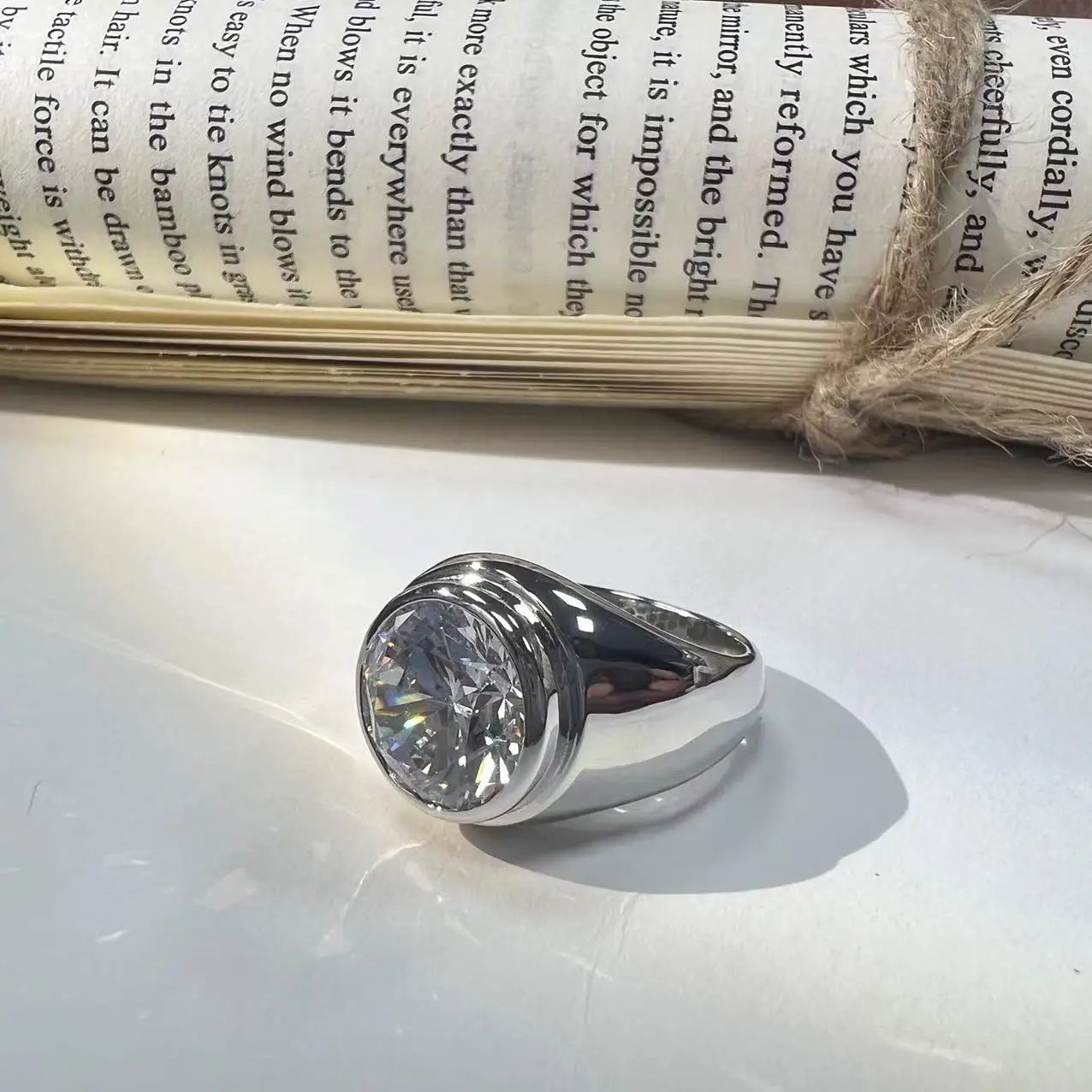 

S925 Стерлинговое серебро серебряное кольцо из циркона Fashion Premium