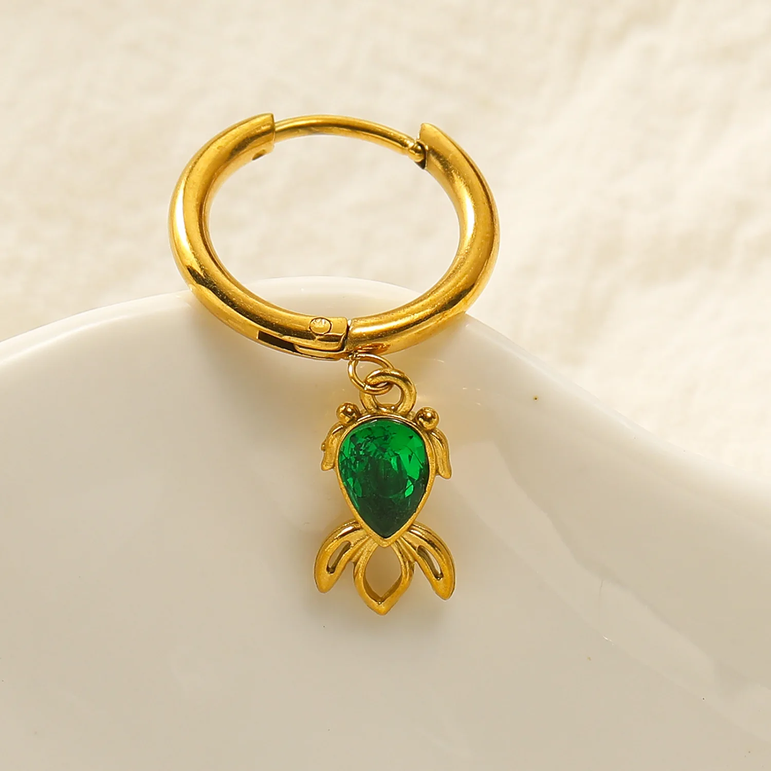 Cute Multi-color Zircon Goldfish Pendant Earrings Gold Plated Round Circle Hoop Earrings Stainless Steel Fashion Jewelry Aretes