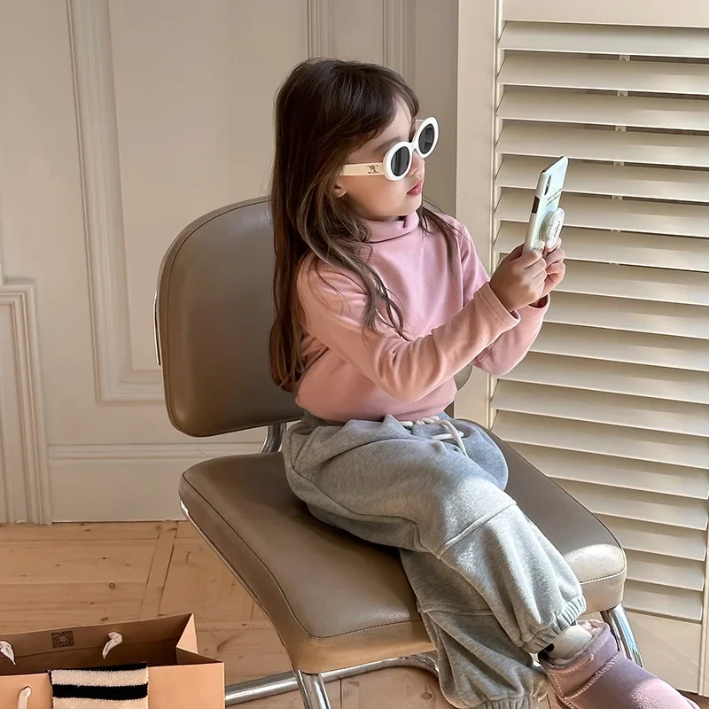 

Базовая рубашка, новинка 2023, модная однотонная Повседневная простая мягкая удобная повседневная простая футболка, детская зимняя теплая водолазка