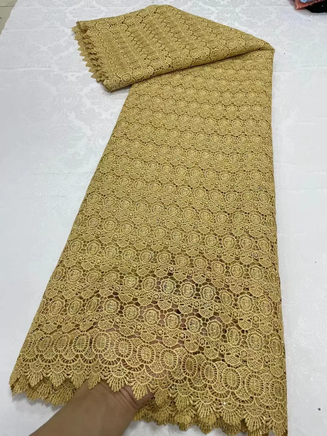 

2024 High Quality Bicolor African Guipure Cord Lace Fabric Nigerian Water Soluble Lace for Women Evening Party Dress Sew