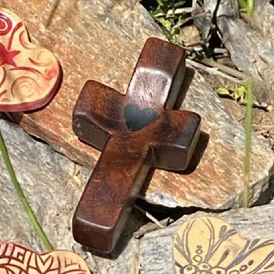 3 Croci In Legno Con Scanalatura Portafortuna - Regalo Religioso Antistress Tascabile Con Sacchetti In Organza - 4