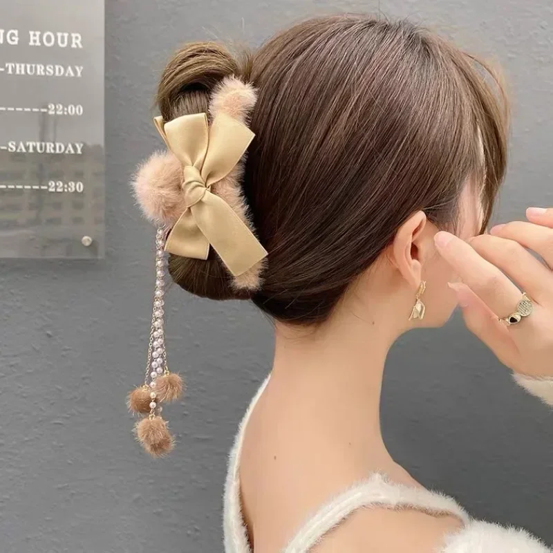 Plush Curly Hair Clip Shark Clip High-end Feel High Volume of Hair on The Back of The Head Oversized Tassel Hair Clip for Girls