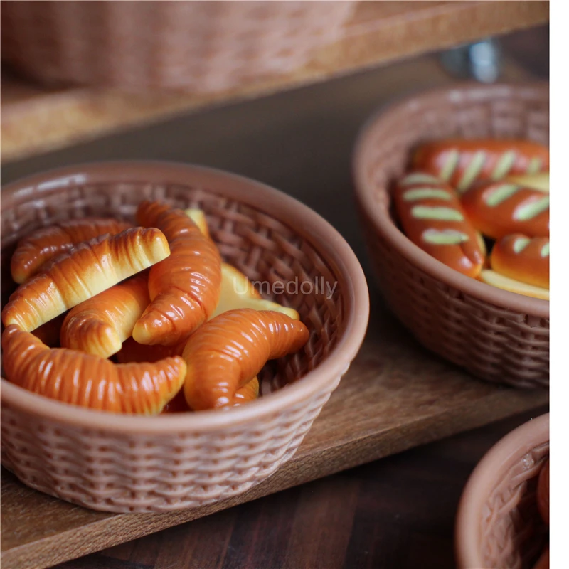 1/6 Scale Miniature Dollhouse Bread Mini Pretzel with Basket Pretend Kitchen Food For BJD Doll Accessories Mini Dolls Toys