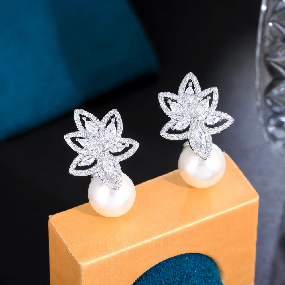 Sparkle4c_Jewelryページ 💍春のきらめき、そっと首元に。 スワロフスキージルコニア