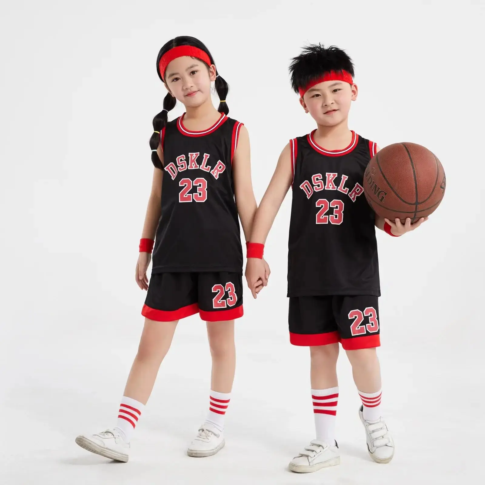Kids Sports Suit 24/25 Children's clothing suit boy girl Fans Basketball Jerseys Bull 23 game team uniform training Vest and shorts