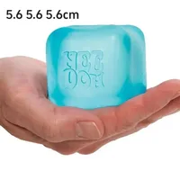 Schylling Needoh Nice Cube Jouet sensoriel anti-stress, bloc de décompression à pincer pour résoudre des puzzles, souvenir éducatif pour enfants 5