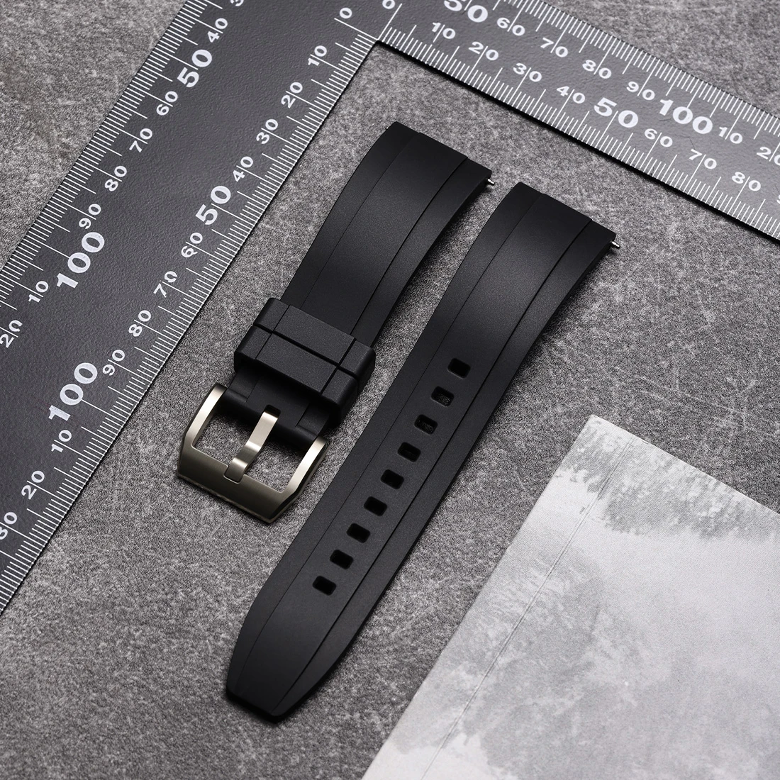 Versatile Quick Release Rubber Watch Strap - Premium Accessory Band