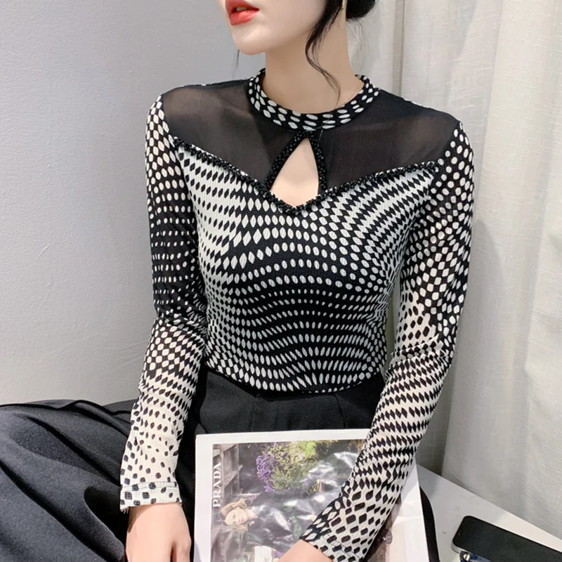 

New 2023 Autumn Long Sleeved Women's T-Shirt Fashion Casual O-Neck Beaded Hollow Out Mesh Tops