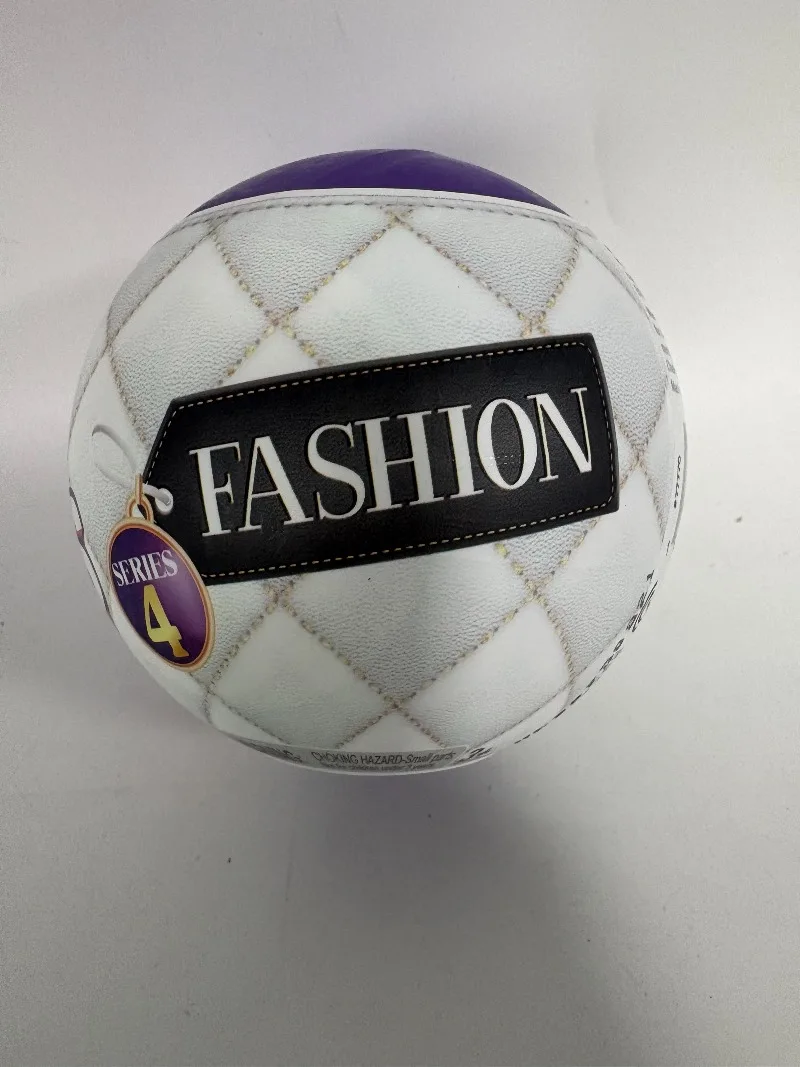 Neue Überraschung ZURU Mini Brands Serie 4 Die angesagtesten Modefiguren Ultra Rare Create Bag 85 Ikonische SAMMLER-Spielzeugsets Geschenke für Mädchen – Detail 4