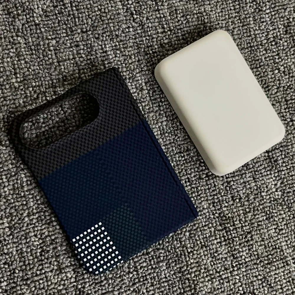 Luxury Kevlar Carbon Fiber Magnetic Phone Case with Hinge Protection and Shockproof Hard Cover