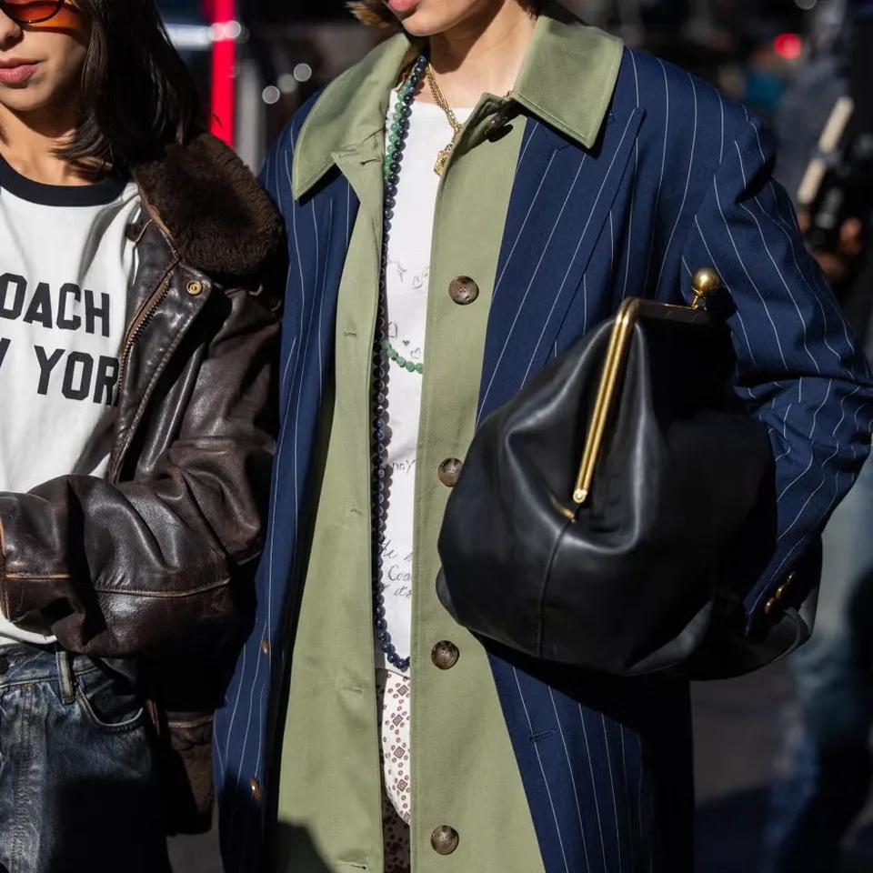 Classiche chiusure a scatto di grande capacità per borse e borsette di lusso firmate da donna, moda 2026, da sera._voghion.com