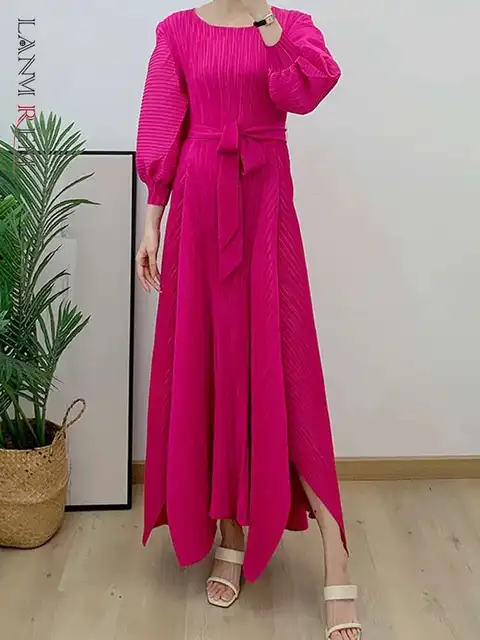 LANMREM Elegant Pleated Irregular Dress Women Round Neck Belt Lantern Sleeves Solid Color Dresses Fashion 2023 Autumn 2AA2709
