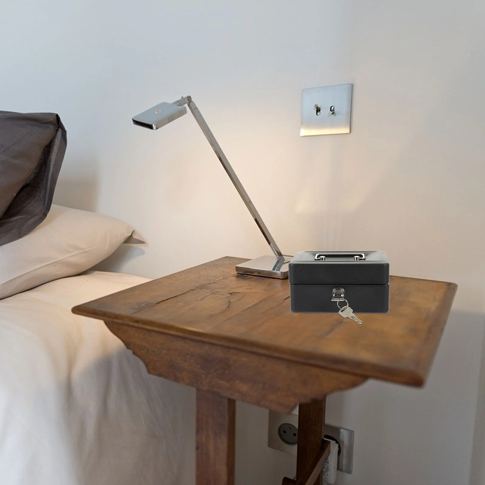 Рисунок 3 - Ящик для хранения с замком