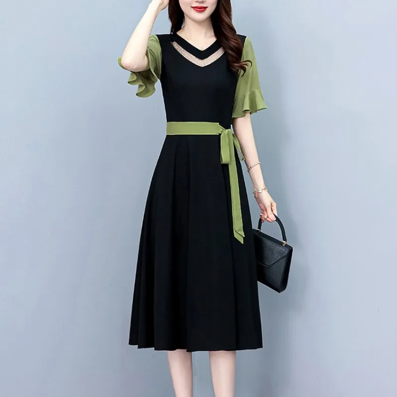 여성용 캐주얼 반팔 풀오버, V넥 패치워크 레이스, 할로우 플레어 슬리브, 지퍼, 템퍼러먼트 슬림핏, 2024 여름 원피스 