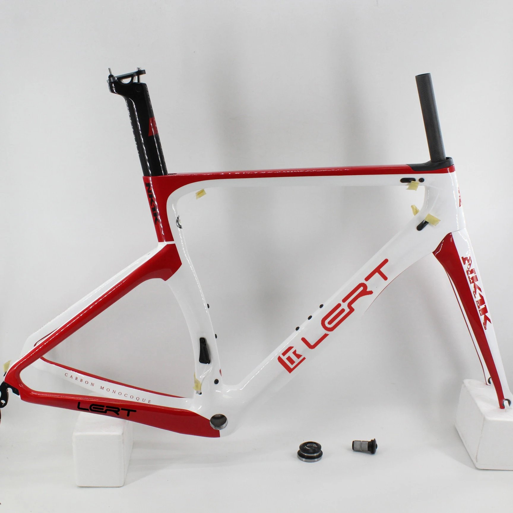 

Новинка NK1K Red 700C дорожный велосипед матовый 3K полностью из углеродного волокна велосипедная Рама углеродная вилка + подседельный штырь + зажим + гарнитура детали