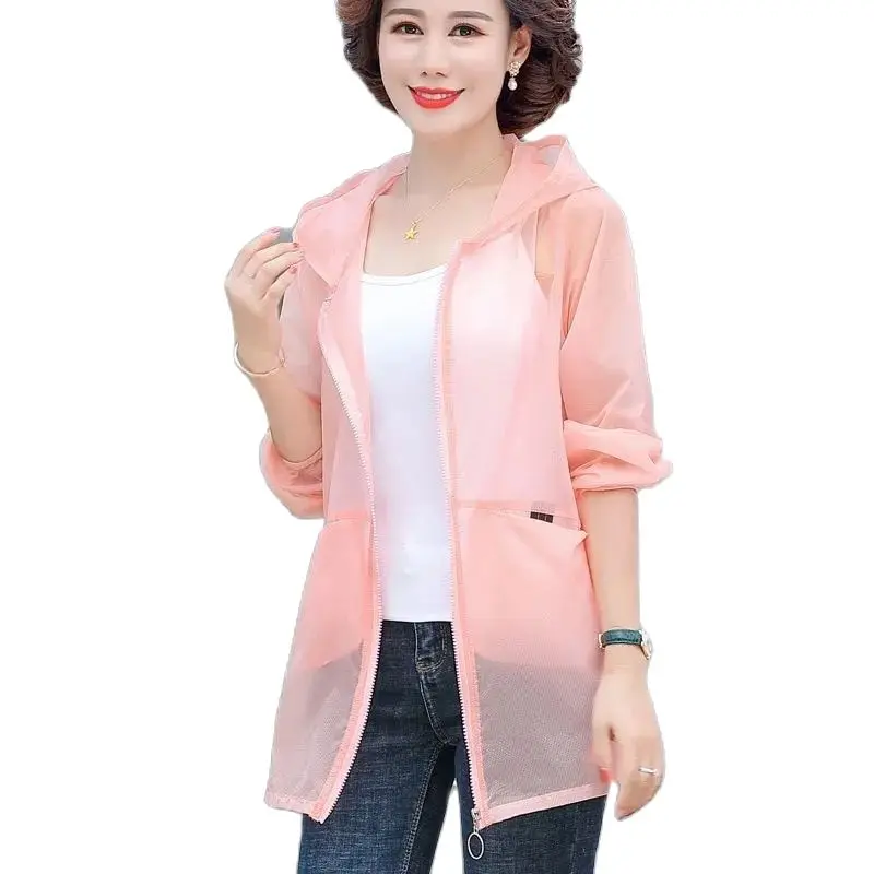 Sunscreen Summer Large Size Long Sleeve Breathable Sunprotective Clothing Women's Thin Anti-ultraviolet Mother's Sunscreen Coat summer korean loose thin long sleeve hooded cardigan anti ultraviolet breathable ice silk sunscreen shirt women y186