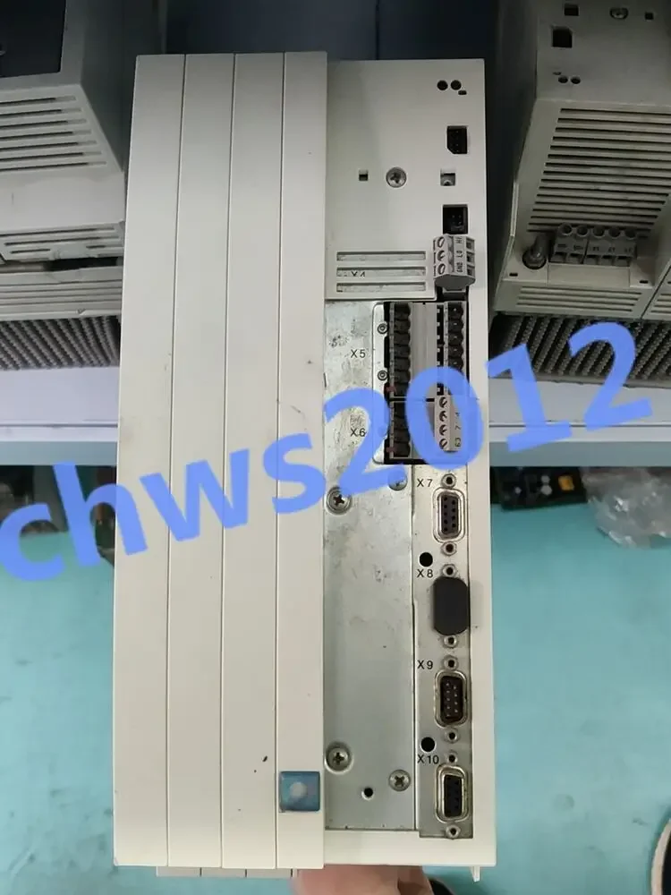 

1 PC Lenze servo driver EVS9326-ES tested