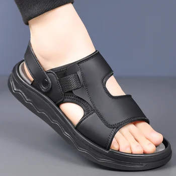 Sandali da uomo estivi Nuove pantofole nere da gioventù peep-toe Scarpe da passeggio antiscivolo fresche da spiaggia Scarpe casual da uomo Sandali di lusso da uomo 1