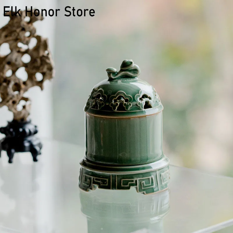 

Boutique Yue Kiln Celadon Incense Burner Handmade Porcelain As Wishes Aromatherapy Furnace Zen Indoor Home Decor Ornaments Gift