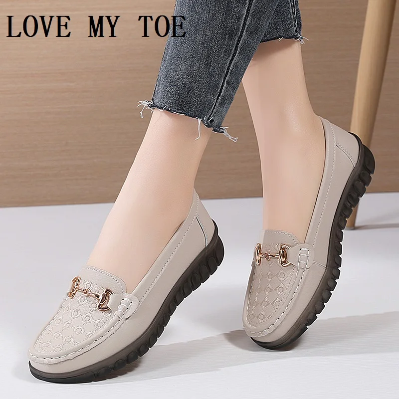 

2024 Fashion Korean Casual Microfiber PU Metal Flats Platform Office Lady Loafers Shoes For Women Chaussure Femme Zapatos Mujer