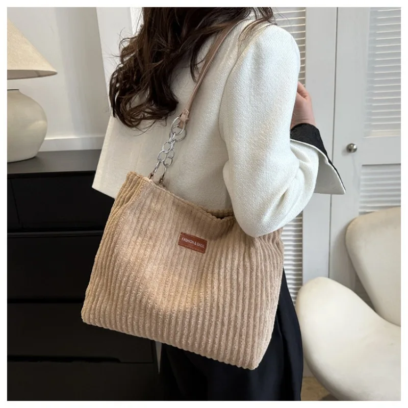 Large-capacity Corduroy Shoulder Bag Winter New Casual Temperament Simple Foreign Commuter Bill of Lading Female Shoulder Bag